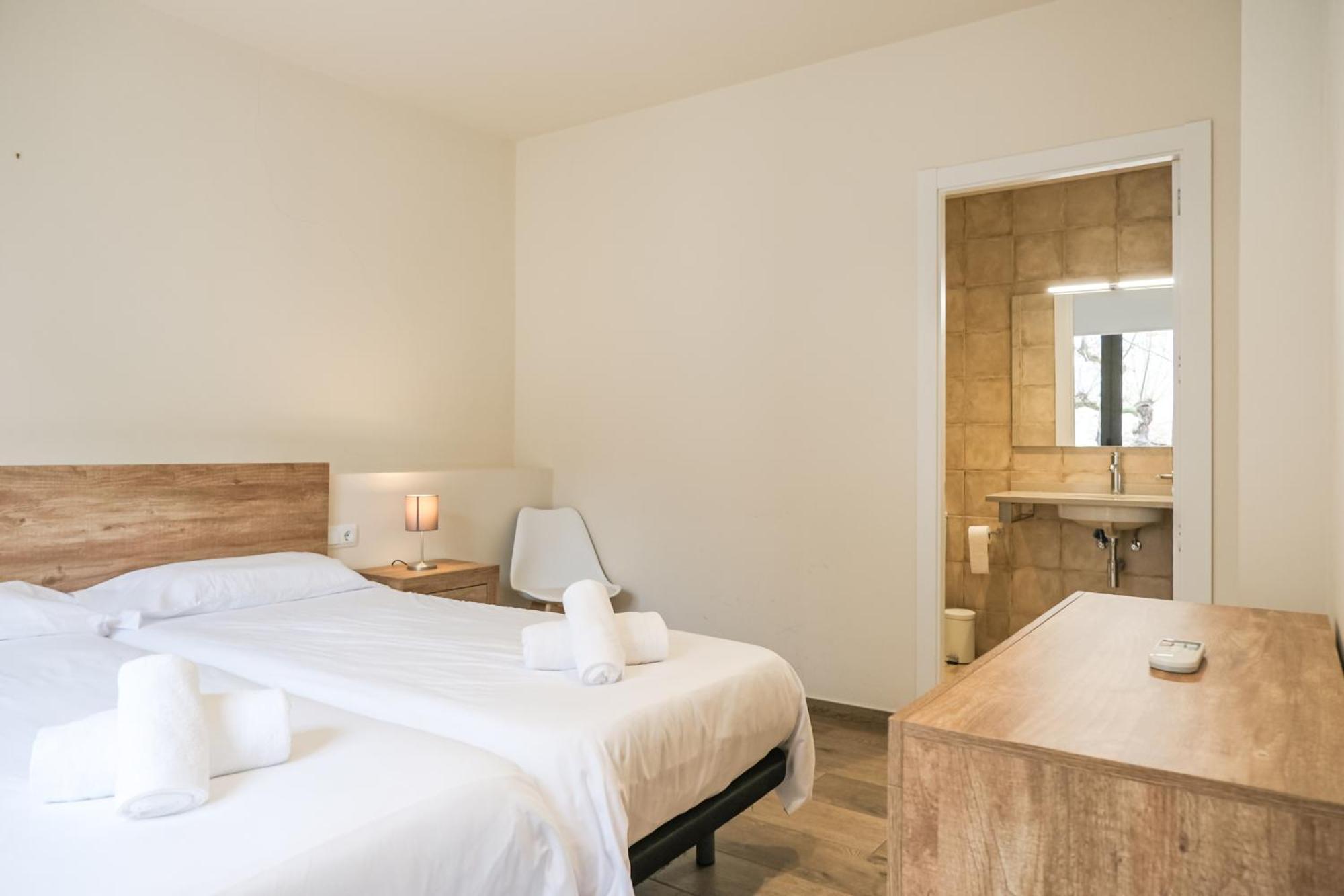 Can Cintet 1 Apartamento En La Plaza De Бесалу Экстерьер фото