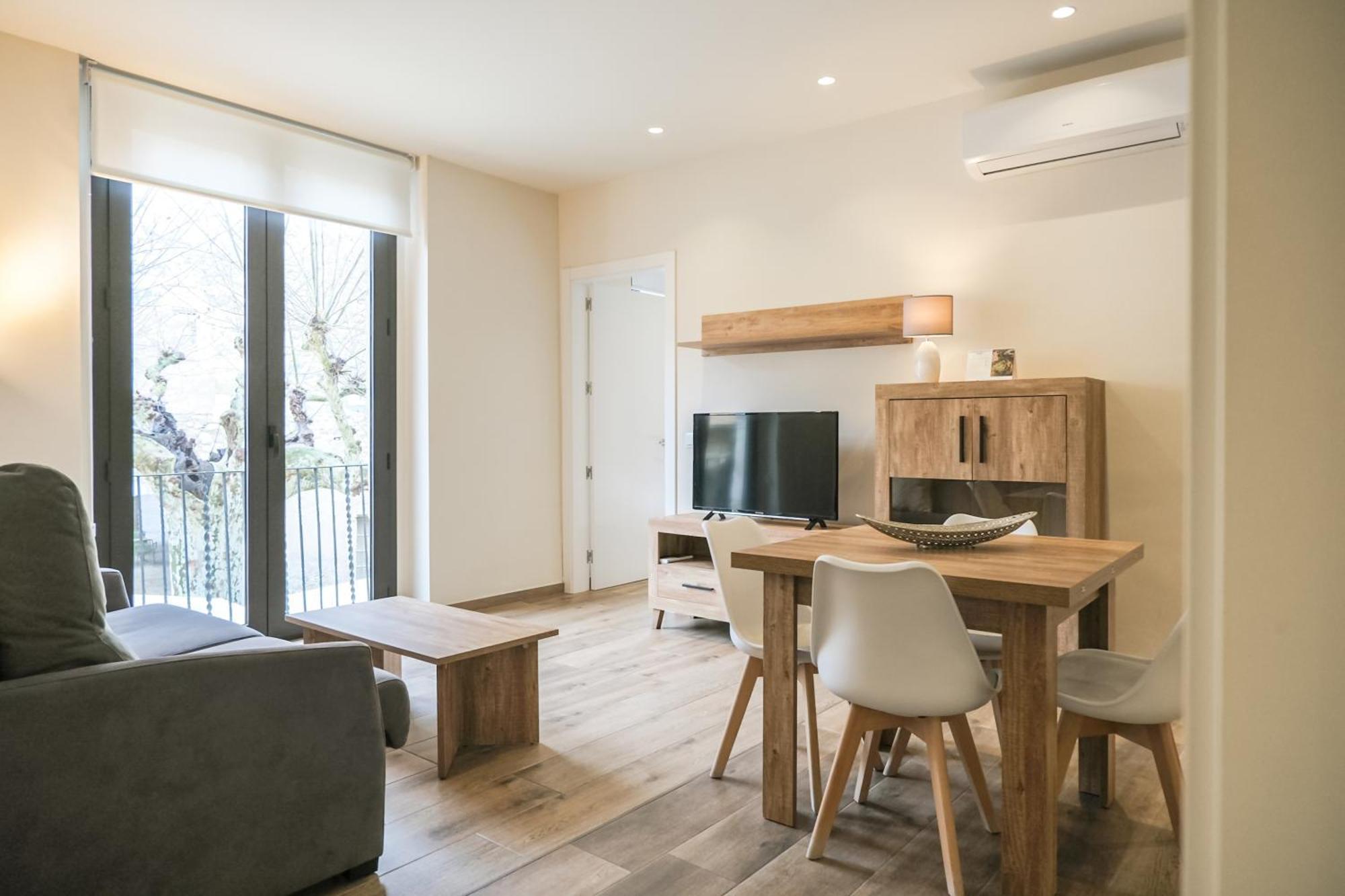 Can Cintet 1 Apartamento En La Plaza De Бесалу Экстерьер фото